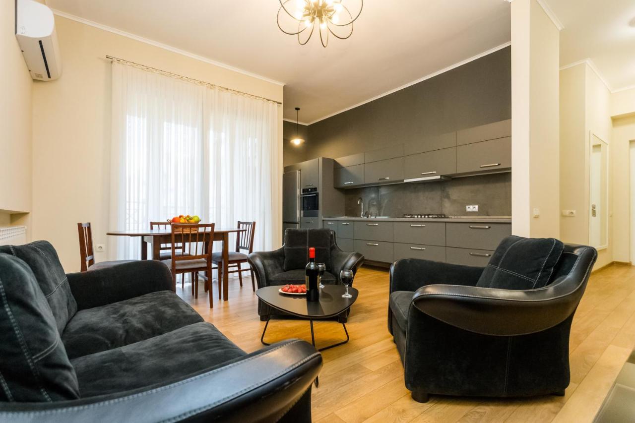 New!-Downtown Apartment Ll تبليسي المظهر الخارجي الصورة